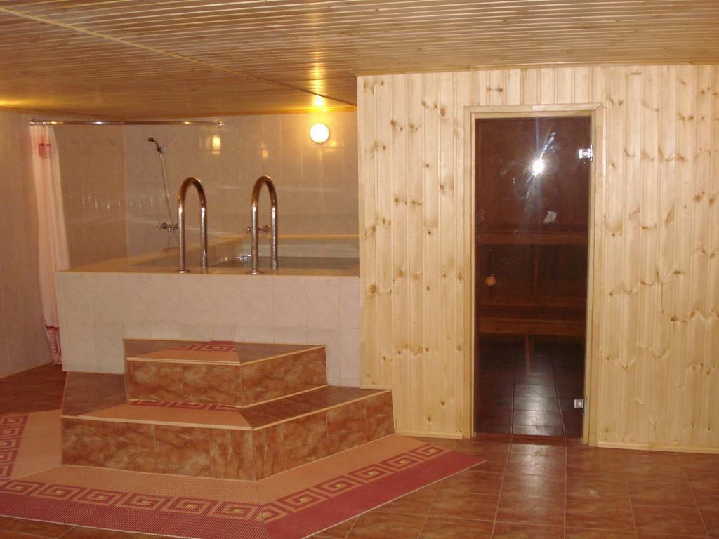 Villa Usadba V Lapenkah Hrodna Exterior foto